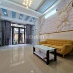 Bán căn nhà Hóc môn 1t1l Mới hoàn thiện , 75m2, 2PN sổ riêng full NT